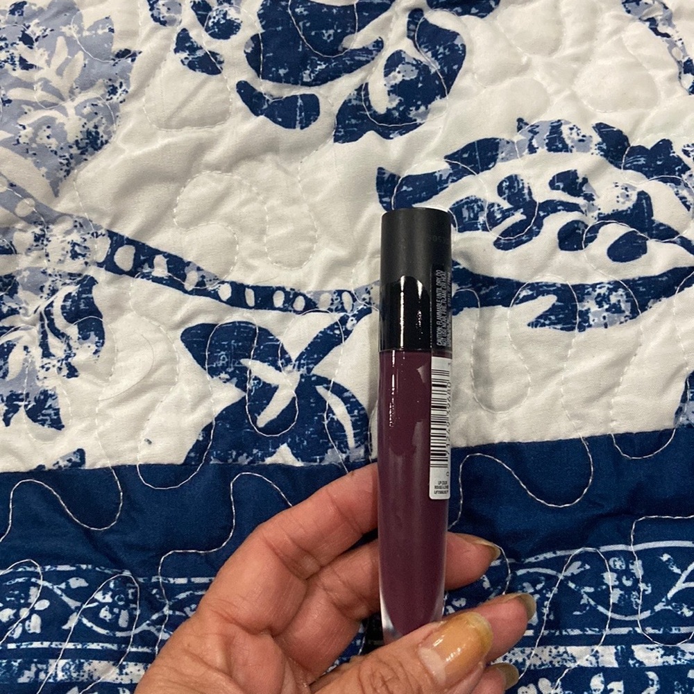 L'Oreal Lip Stain color Captivate